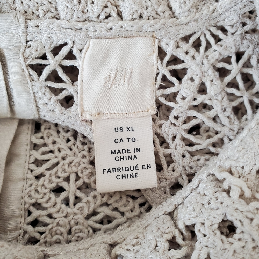 H&M Women's Crochet Ruffle Blouse, Cream (Size XL) - Picture 5 of 8